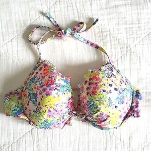 Victoria Secret Bikini top (36D)